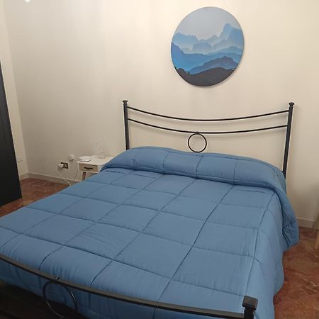 New Dawn Apartment, Appartamento Turistico, Casa Per Vacanza, Tre Camere Indipendenti كاتانيا المظهر الخارجي الصورة