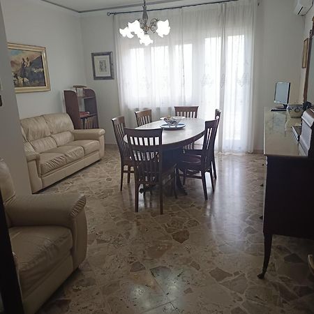 New Dawn Apartment, Appartamento Turistico, Casa Per Vacanza, Tre Camere Indipendenti كاتانيا المظهر الخارجي الصورة