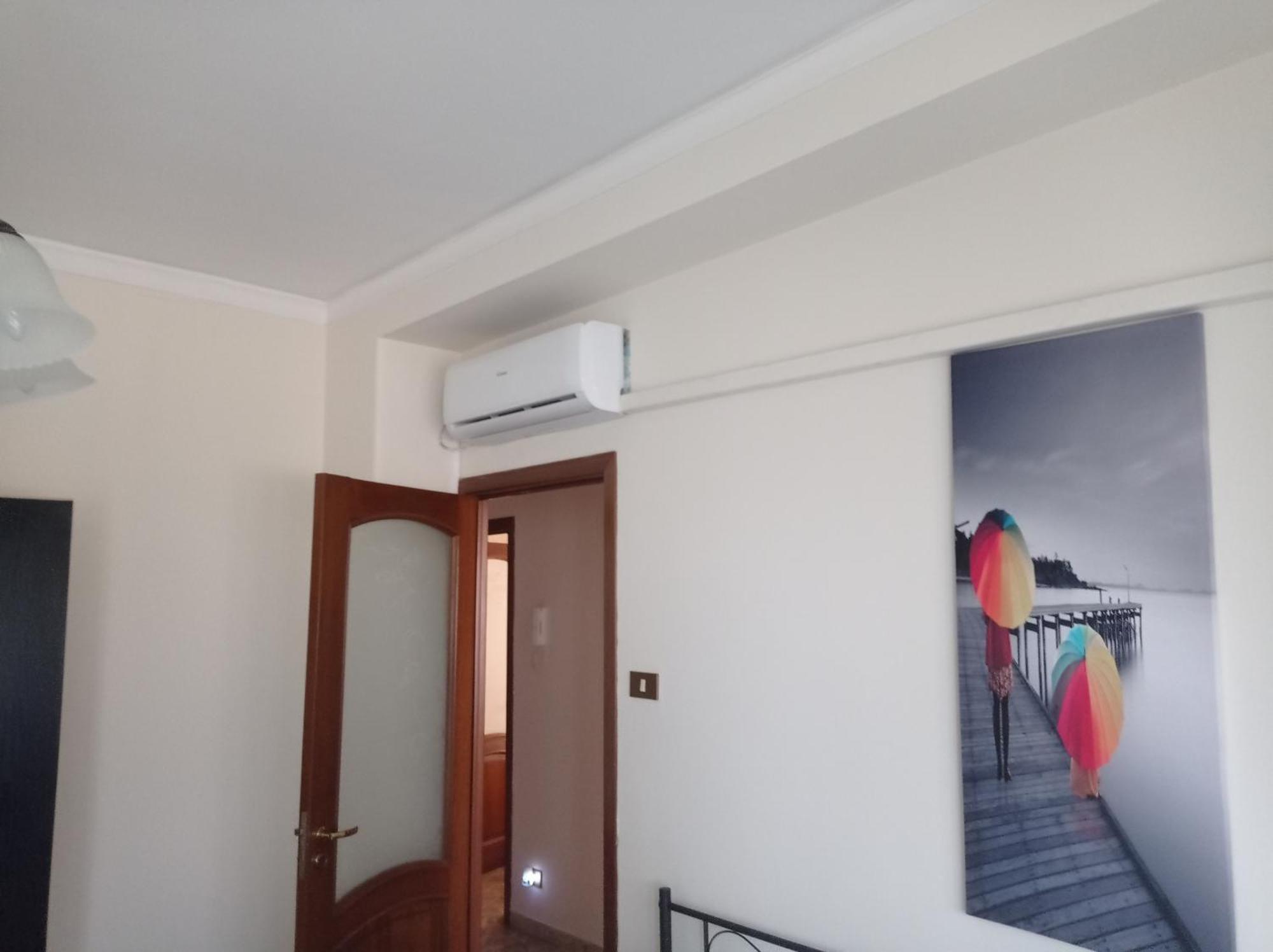 New Dawn Apartment, Appartamento Turistico, Casa Per Vacanza, Tre Camere Indipendenti كاتانيا المظهر الخارجي الصورة