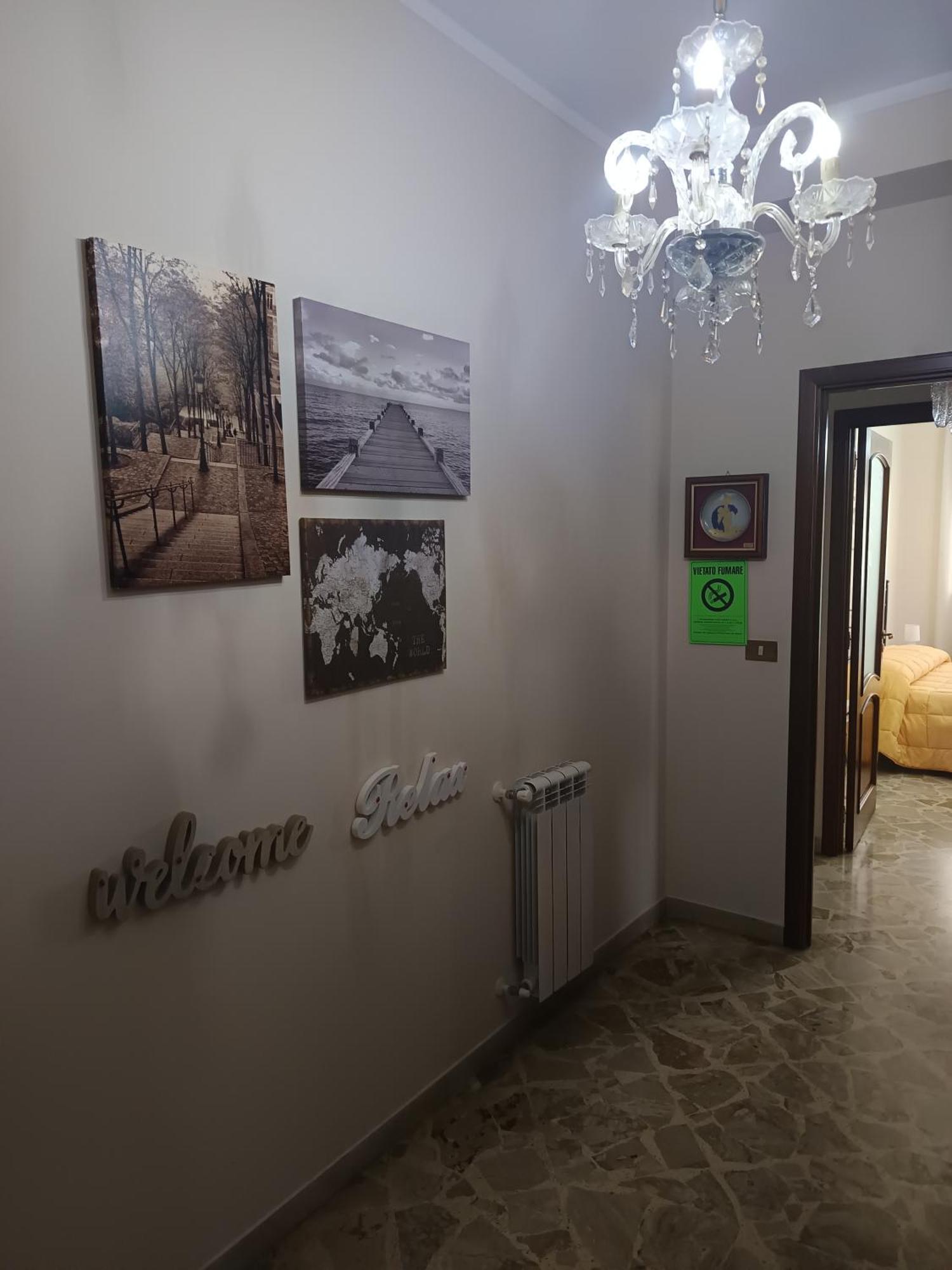 New Dawn Apartment, Appartamento Turistico, Casa Per Vacanza, Tre Camere Indipendenti كاتانيا المظهر الخارجي الصورة